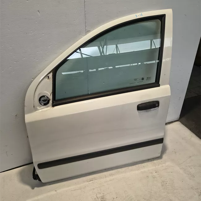 Porta anteriore sinistra