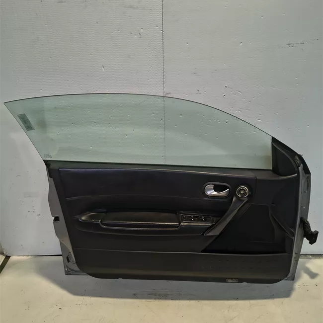 Porta anteriore sinistra