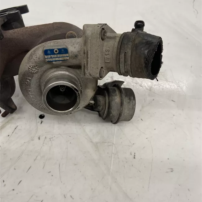 Turbocompressore con collettore scarico KKK