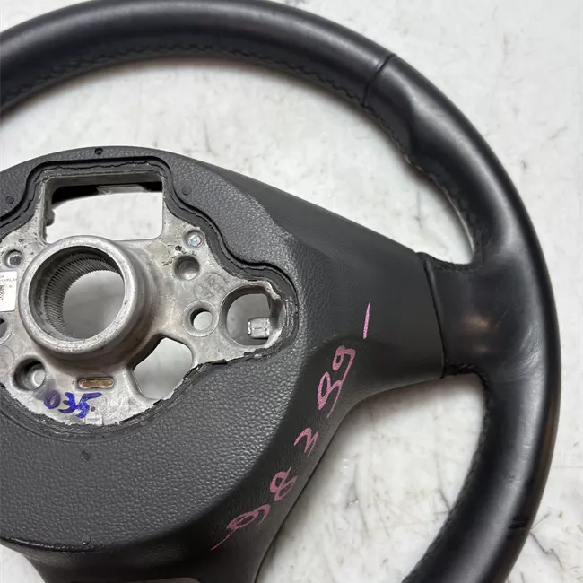 Volante Pelle con regolazione automatico distanza nero