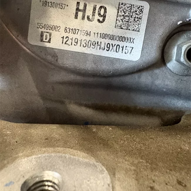 Motore semicompleto rotazionale