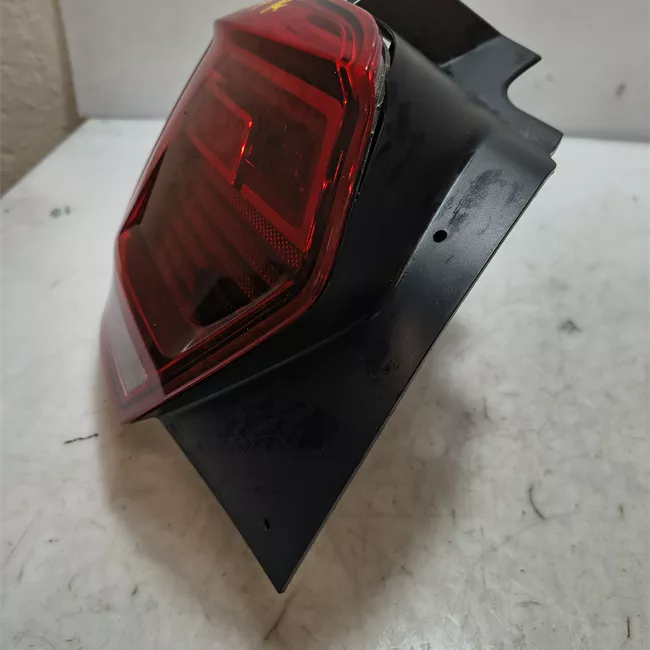Fanale posteriore sinistro Led