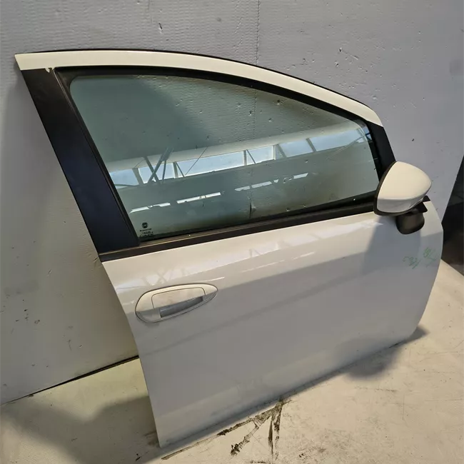 Porta anteriore destra