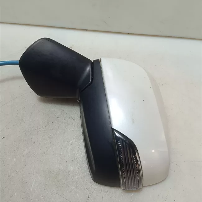 Retrovisore esterno regolazione elettrica sinistro con allestimento Comfort