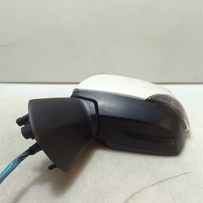 Retrovisore esterno regolazione elettrica sinistro con allestimento Comfort