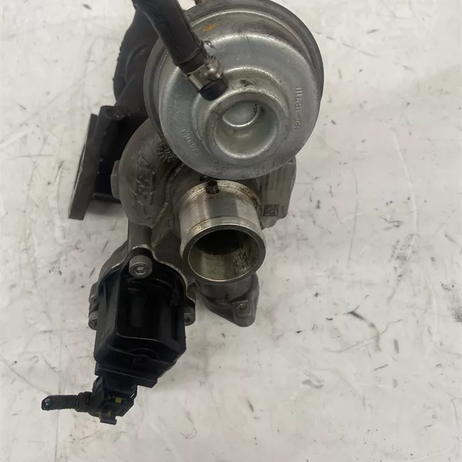 Turbocompressore con collettore scarico