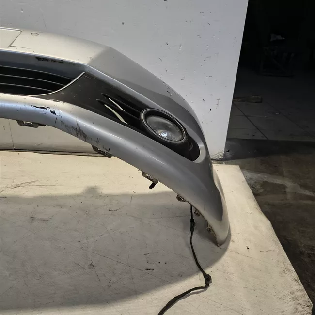 Paraurti anteriore con sensore parcheggio Primer