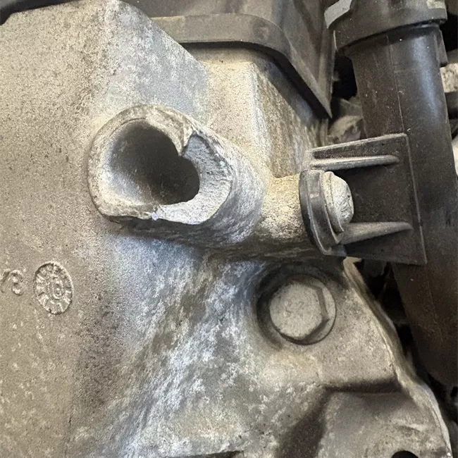 Motore semicompleto rotazionale