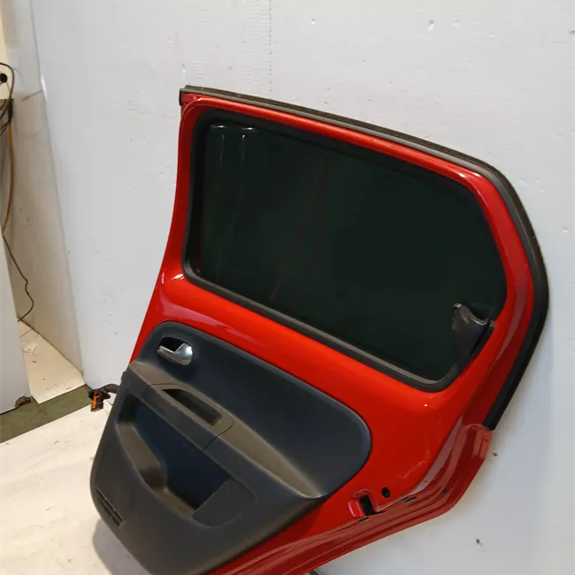 Porta posteriore destra
