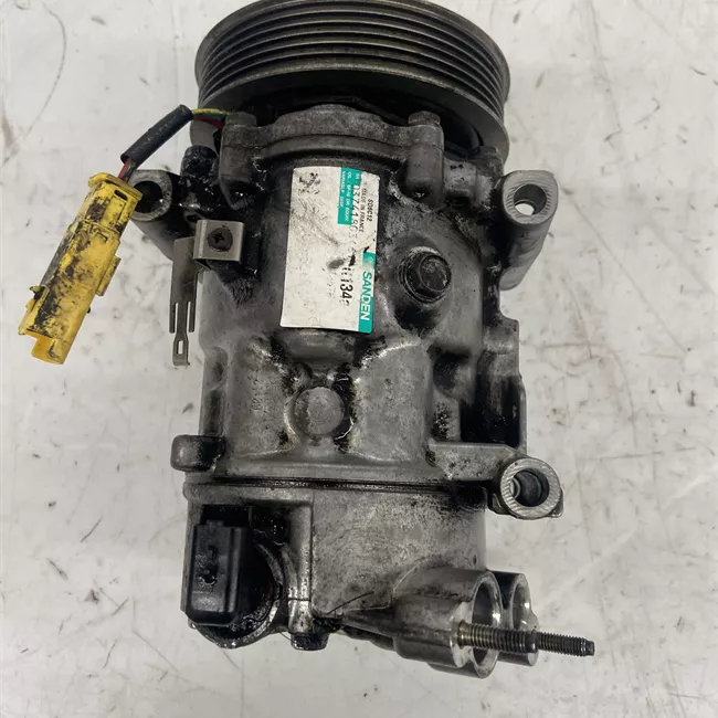 Compressore aria condizionata rotazionale ./Liquido refr.R134