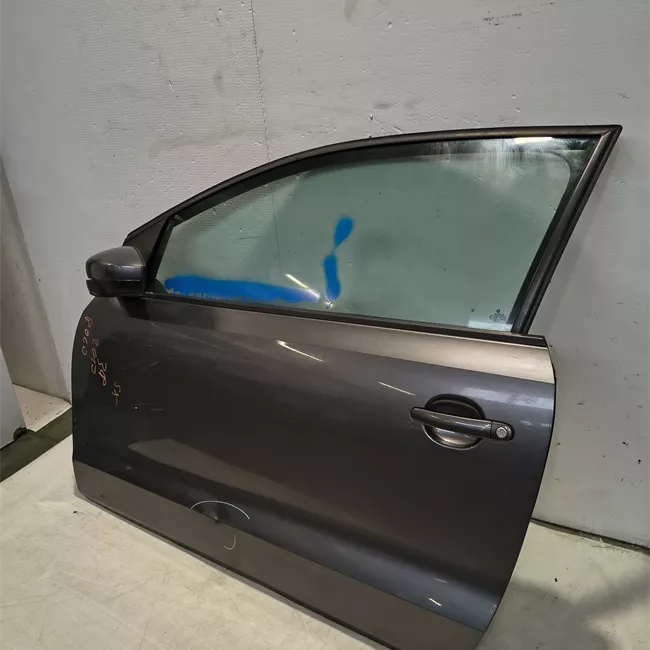 Porta anteriore sinistra