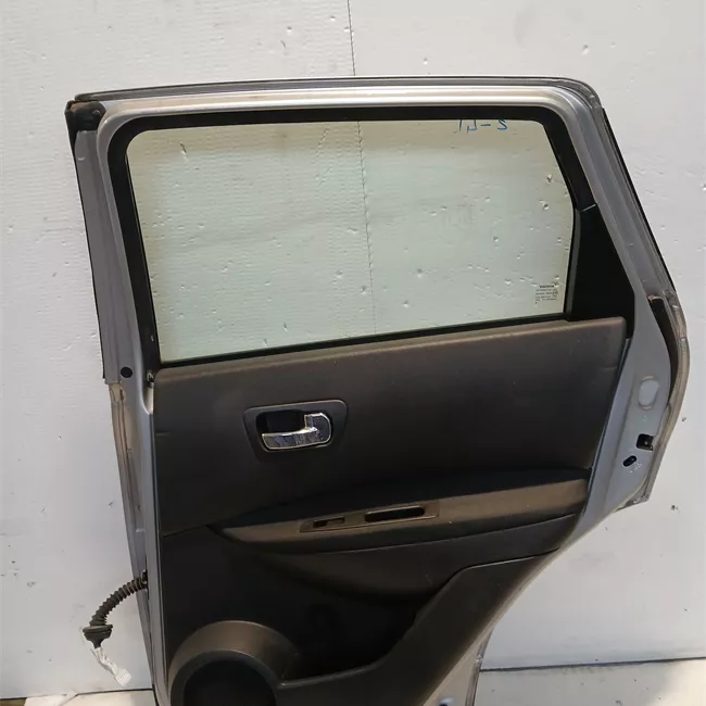 Porta posteriore destra
