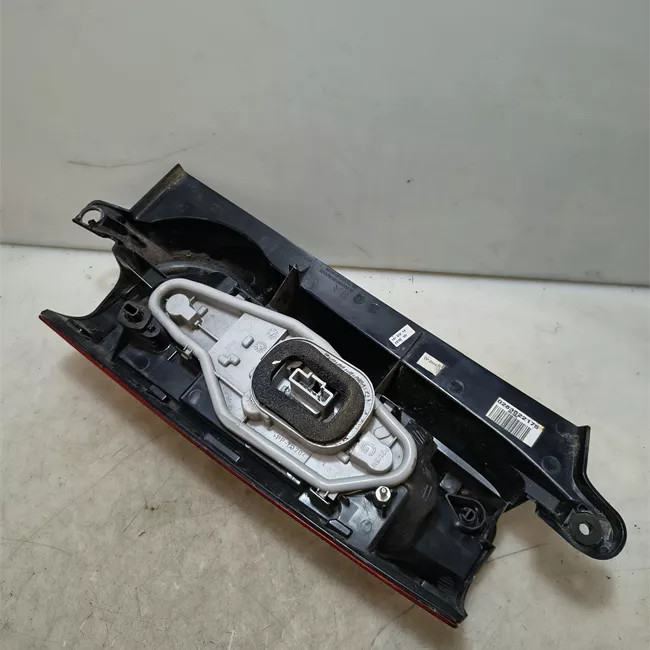 Fanale posteriore sinistro 2 porte sollev