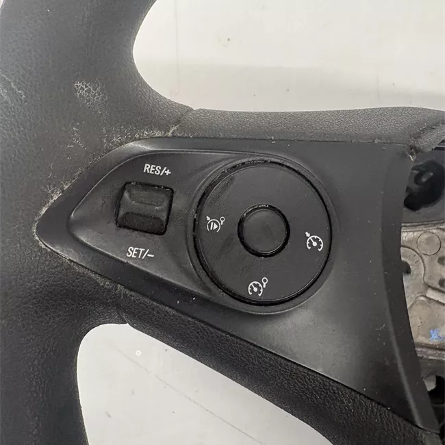 Volante regolazione e limitatore velocità nero