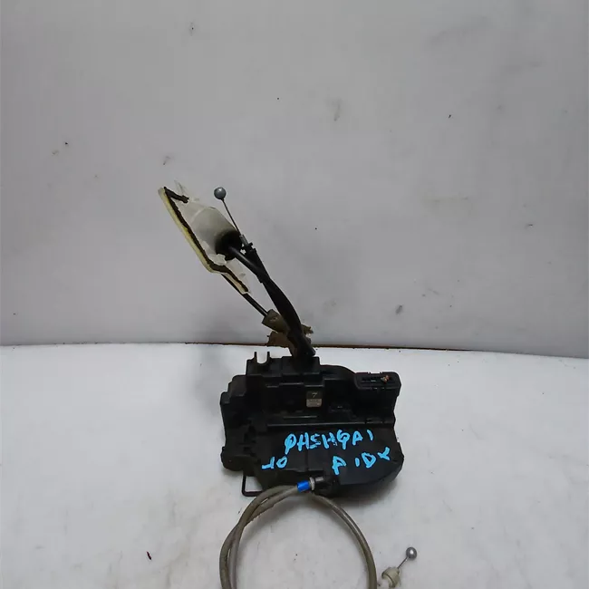 Porta anteriore destra