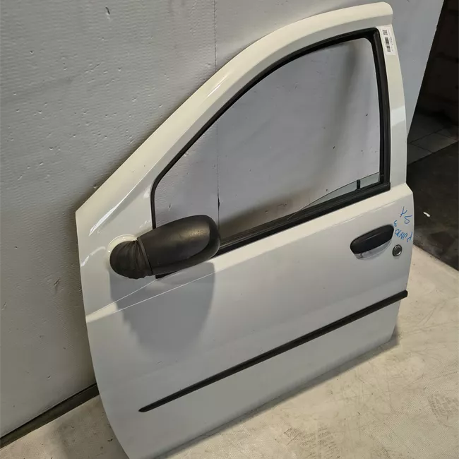 Porta anteriore sinistra