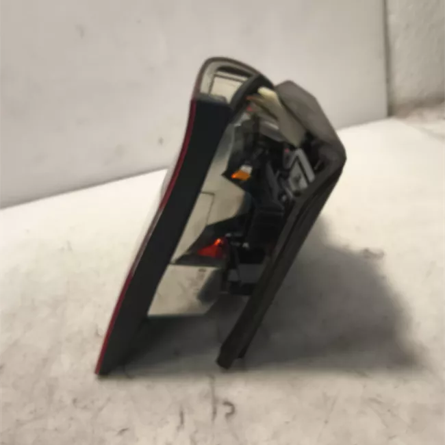 Fanale posteriore parte esterno sinistro Indicatore Direzione Bianco