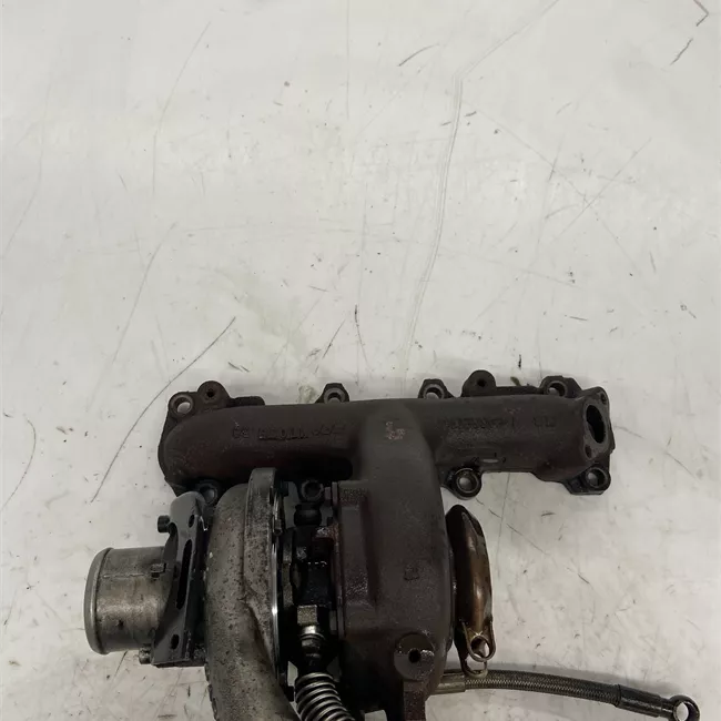 Turbocompressore con collettore scarico