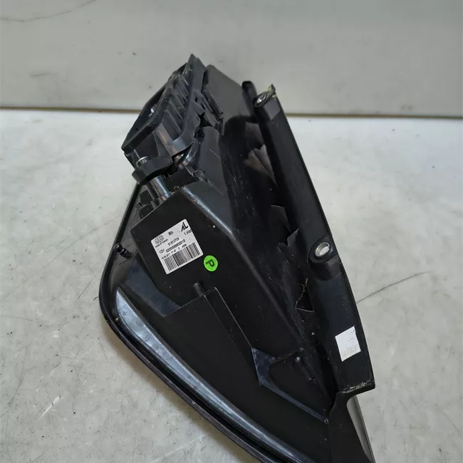Fanale posteriore destro Racing, Sport