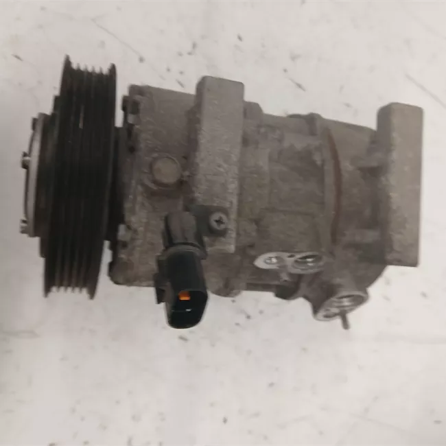 Compressore aria condizionata con controllo esterno