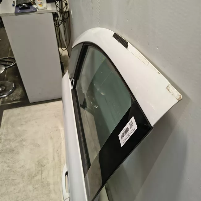 Porta anteriore sinistra porta post vetrata