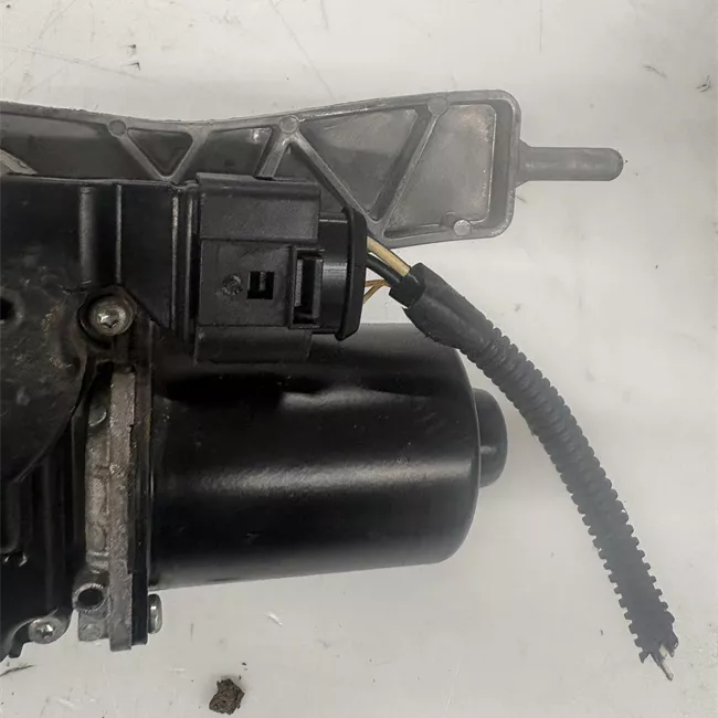 Motorino tergiparabrezza sinistro
