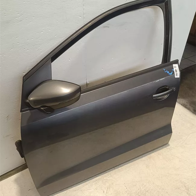 Porta anteriore sinistra