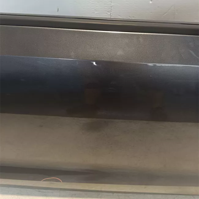 Porta anteriore destra