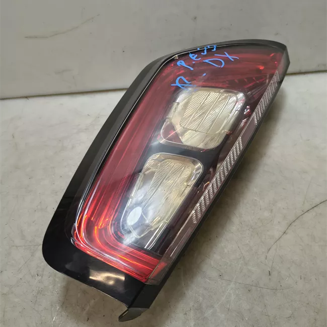Fanale posteriore destro Racing, Sport