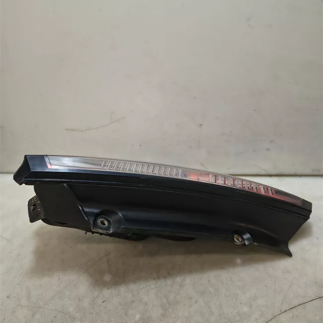 Fanale posteriore destro Racing, Sport