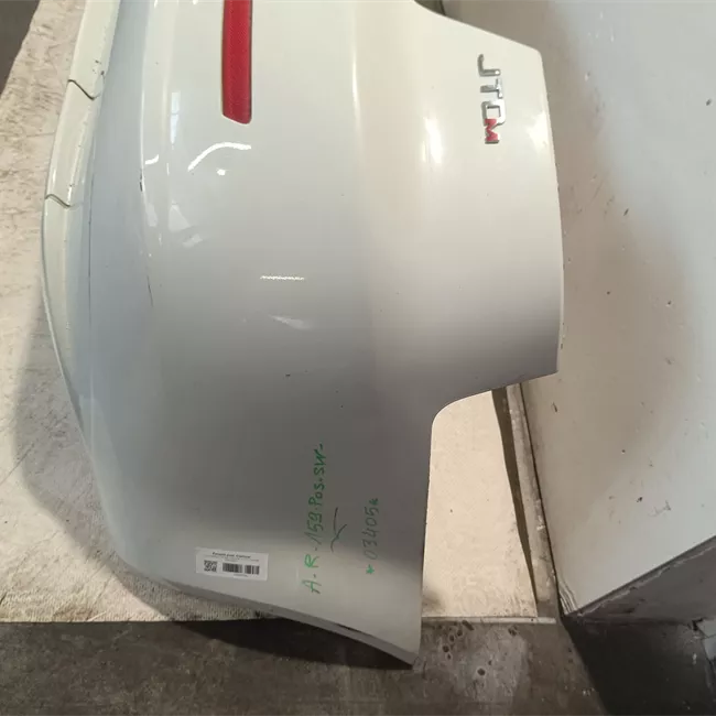 Paraurti posteriore con primer