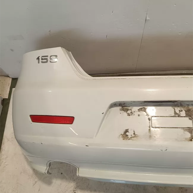 Paraurti posteriore con primer
