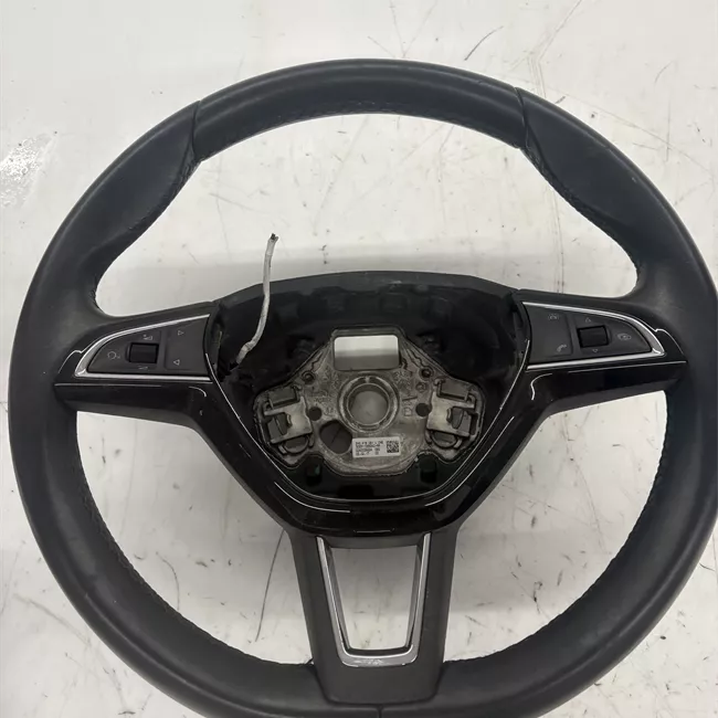 Volante con comandi radio nero/cromo