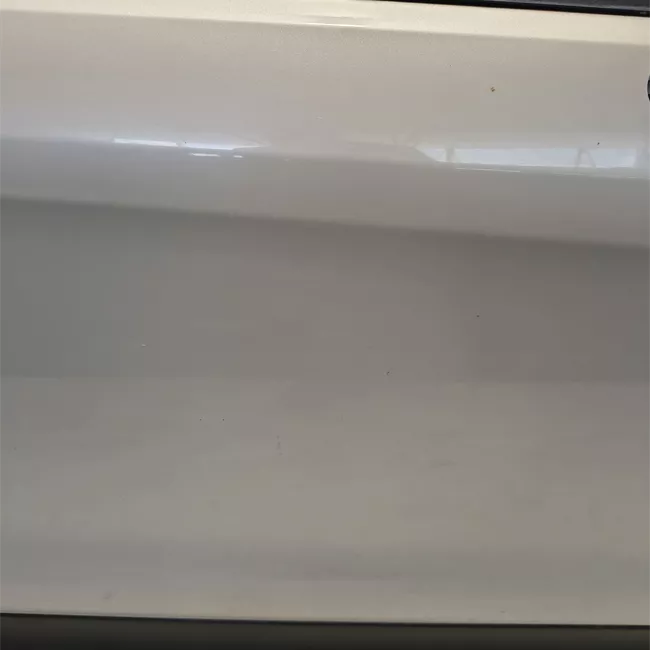 Porta anteriore destra