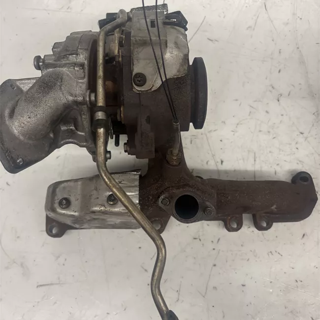 Turbocompressore con collettore scarico