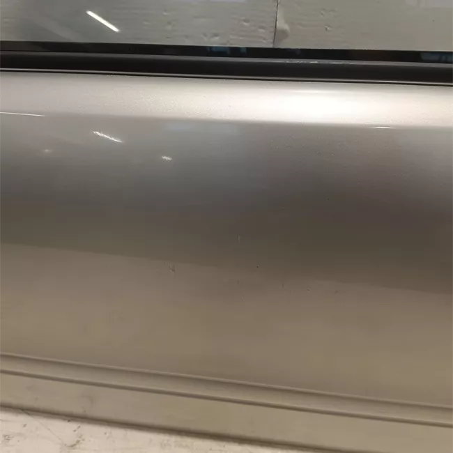 Porta anteriore sinistra