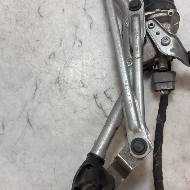 Meccanismo tergiparabrezza con motorino