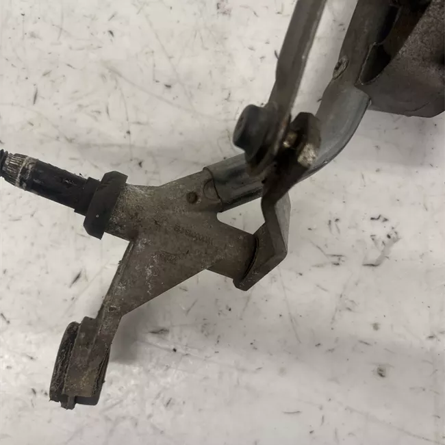 Meccanismo tergiparabrezza con motorino
