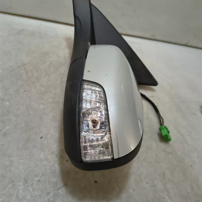 Retrovisore esterno regolazione elettrica sinistro con luce