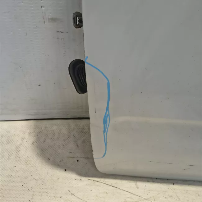 Porta anteriore sinistra senza fasce paracolpi