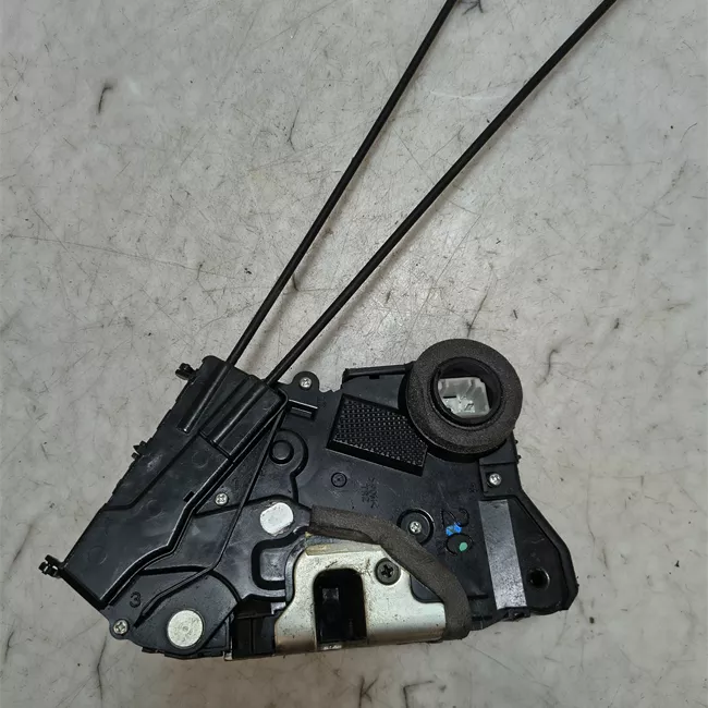 Serratura porta anteriore destra