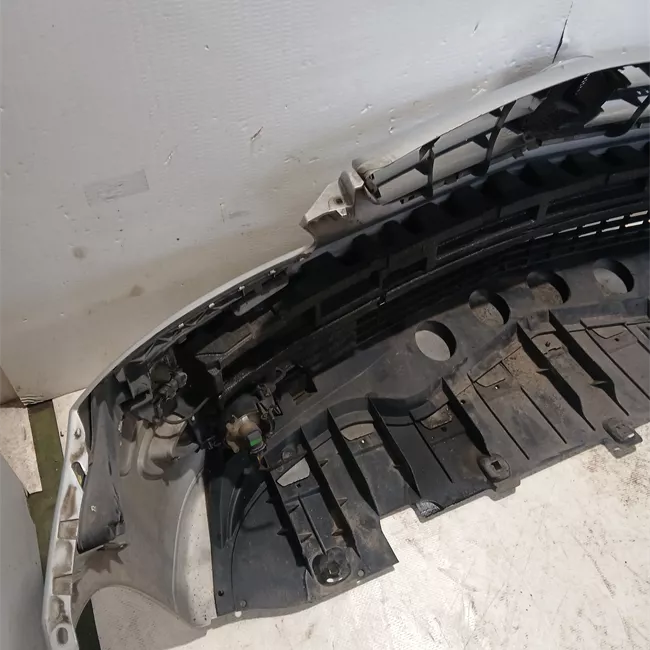 Paraurti anteriore con sensore parcheggio Primer