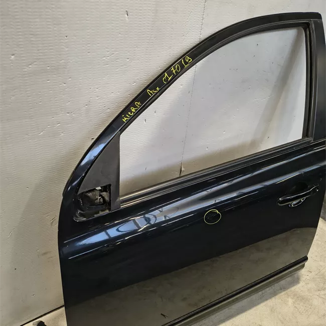 Porta anteriore sinistra