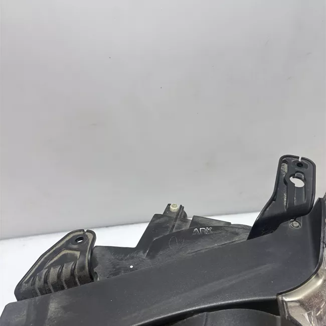 Proiettore sinistro con regolazione manuale/cornice cromata