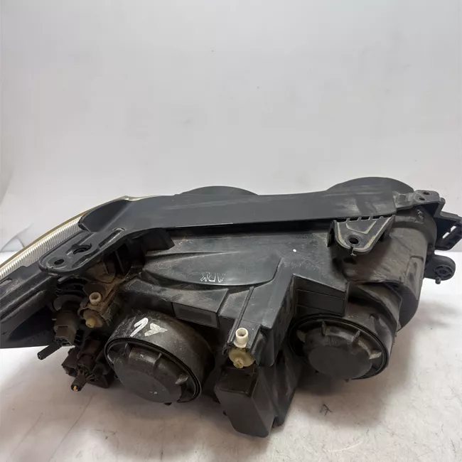 Proiettore sinistro con regolazione manuale/cornice cromata