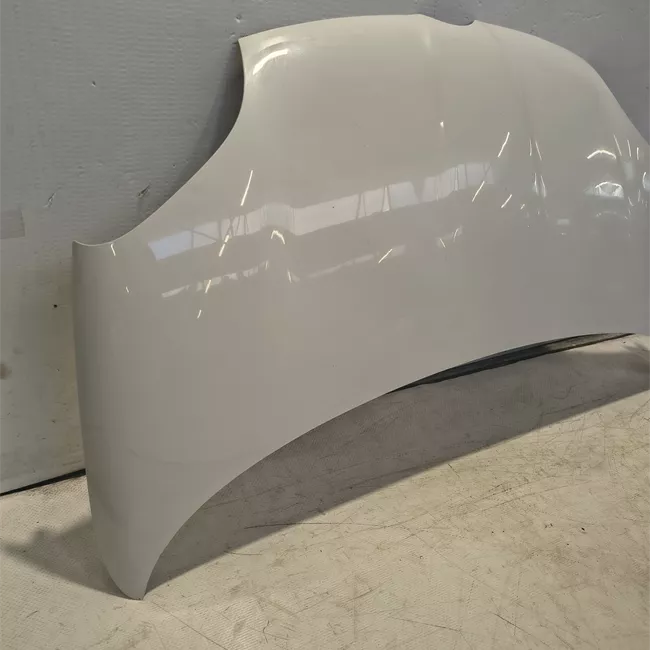 Cofano anteriore