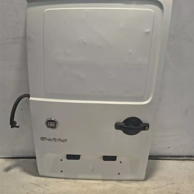 Porta carico posteriore a battente sinistra