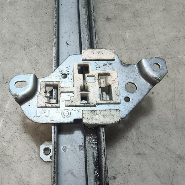 Alzacristallo porta anteriore sinistro