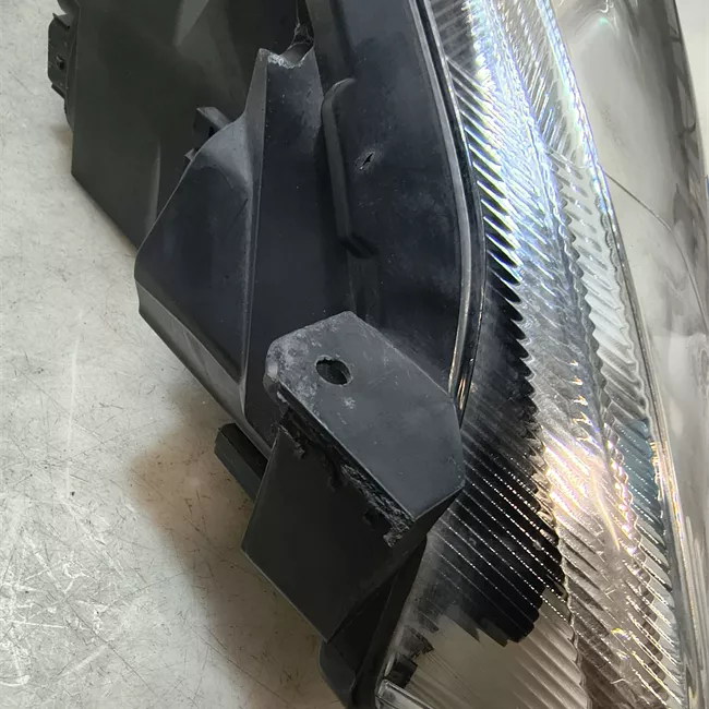Proiettore sinistro Led livello 4