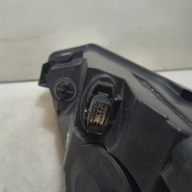 Proiettore sinistro Led livello 4